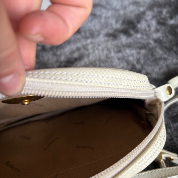 RARE Burberry VINTAGE Pre-Loved Crossbody Bag in White - Picture 3 of 5